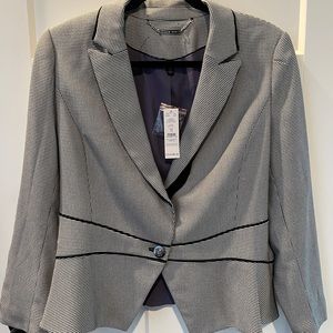 NWT White House Black Market Black and White Houndstooth Tailored Blazer